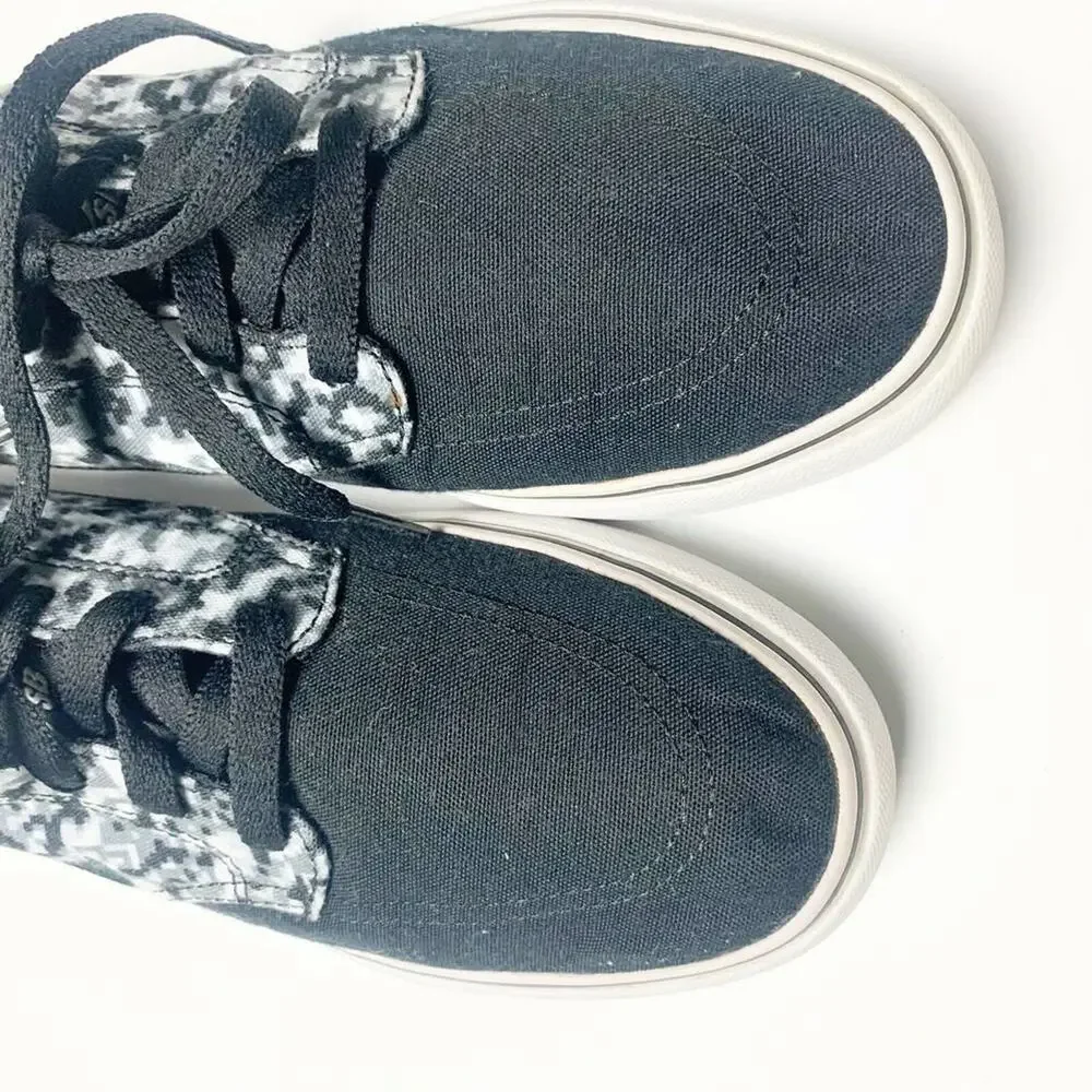 NIKE Men's Shoes 7.5  Black And White Canvas Skateboarding Skateboard Pixelated
